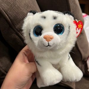 Tundra the kitty Beanie Boo!